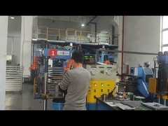 Maximizar la eficiencia de producción con el sujetador de cabeza fría en blanco